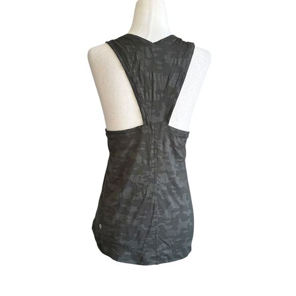 Lululemon Green Camouflage Tank Top Women's Size 4 | 47-28 - Picture 2 of 6